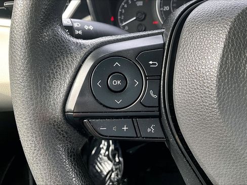 Used 2022 Toyota Corolla LE image 17