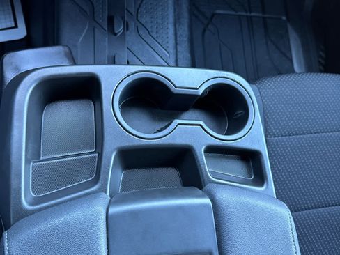 Used 2022 Chevrolet Silverado 2500 Custom w/ Custom Convenience Package image 23