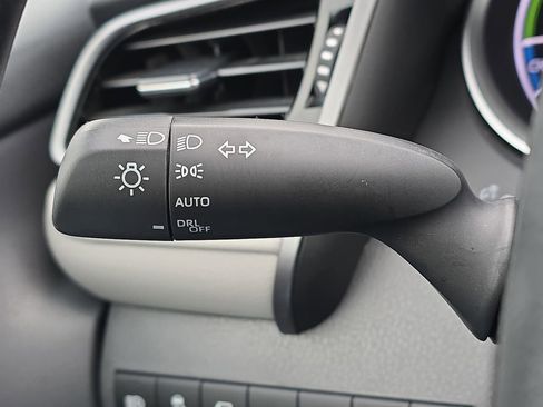 Used 2023 Toyota Camry XLE w/ Navigation Package image 29