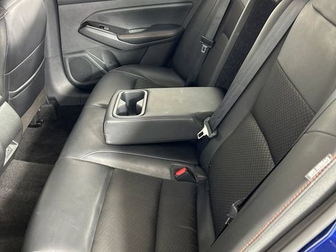 Used 2024 Nissan Altima 2.5 SR FWD image 17