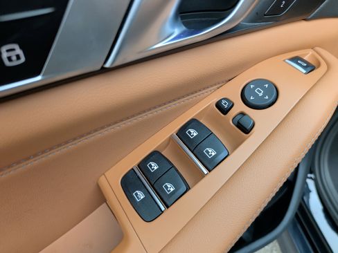 Certified 2023 BMW X5 xDrive40i w/ Executive Package image 31