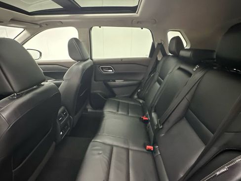 Certified 2021 Nissan Rogue SL w/ Premium Package image 10