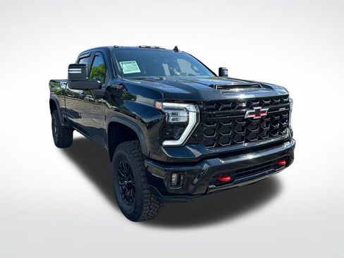 Used 2024 Chevrolet Silverado 2500 ZR2 w/ Technology Package AWD/4WD image 8