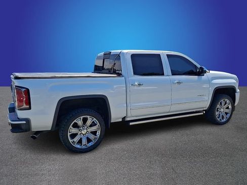 Used 2017 GMC Sierra 1500 Denali w/ Denali Ultimate Package AWD/4WD image 4