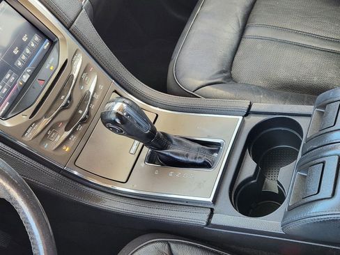 Used 2012 Lincoln MKX FWD image 18