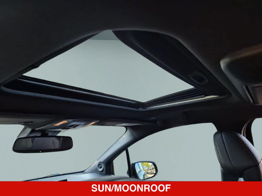 Used 2025 Toyota Sienna XLE Woodland Edition AWD/4WD image 19