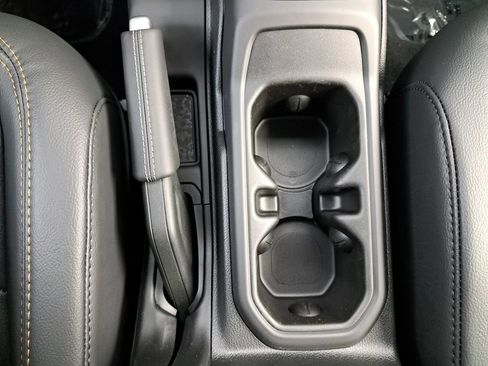 New 2025 Jeep Gladiator Sport w/ Premium Package image 25