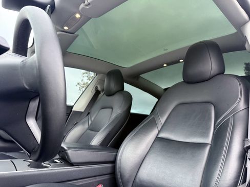 Used 2020 Tesla Model 3 Performance image 8