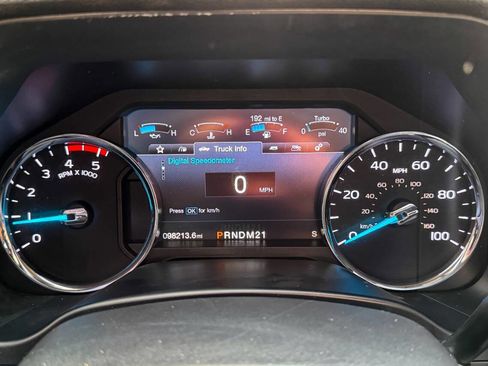 Used 2019 Ford F250 Lariat w/ Lariat Ultimate Package image 34