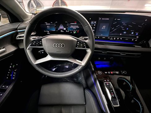 Used 2025 Audi A5 2.0T Premium Plus w/ Premium Plus AWD/4WD image 8