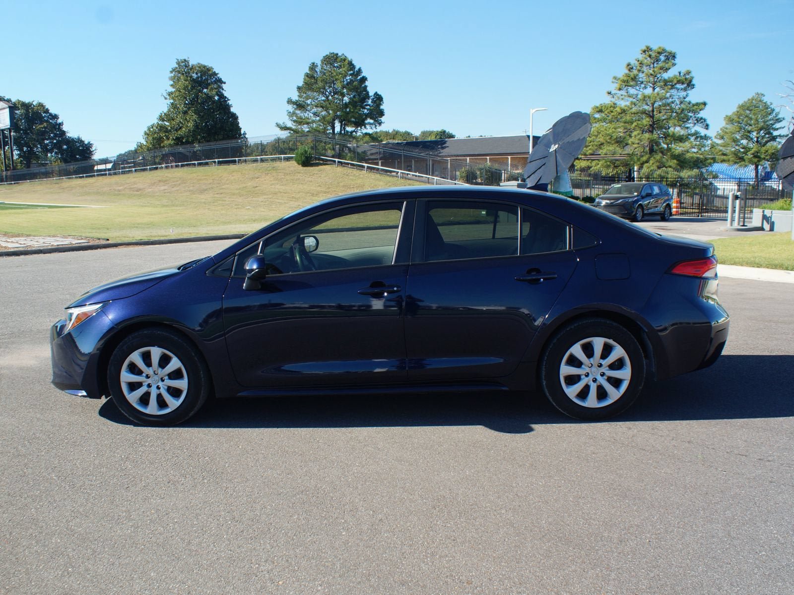 Used 2026 Toyota Corolla LE FWD image 12