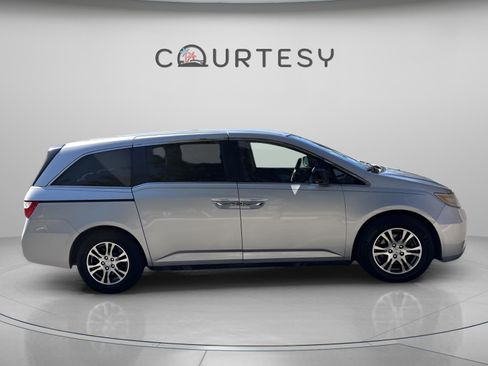 Used 2013 Honda Odyssey EX image 8