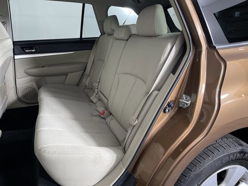 Used 2011 Subaru Outback 2.5i Premium w/ All-Weather Pkg image 21