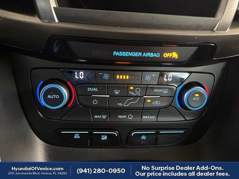 Used 2023 Ford Transit Connect XL FWD image 22
