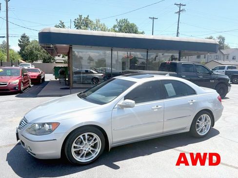 Used 2005 Acura RL AWD/4WD image 1