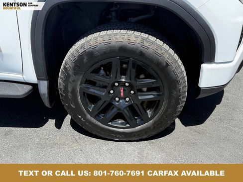 Used 2024 GMC Sierra 1500 AT4 w/ Technology Package AWD/4WD image 11