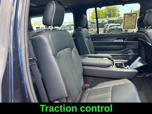Certified 2024 Jeep Grand Wagoneer Series II Obsidian w/ Quick Order Packagew 28T AWD/4WD image 31