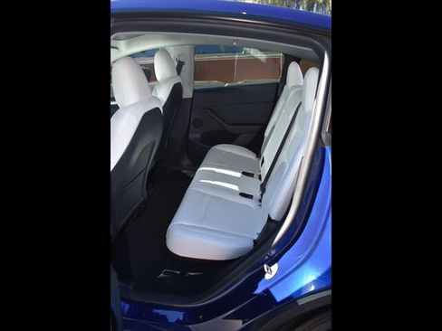 Used 2023 Tesla Model Y Performance image 21