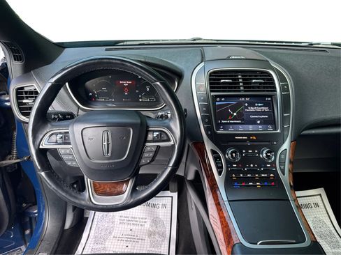 Used 2020 Lincoln Nautilus Reserve AWD/4WD image 27