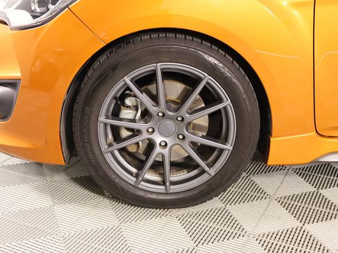 Used 2015 Hyundai Veloster Turbo w/ Option Group 04 image 17