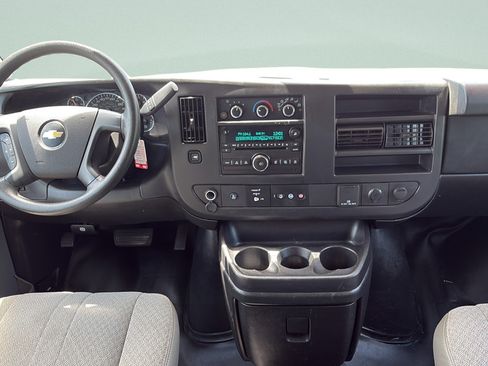 Used 2015 Chevrolet Express 3500 LT w/ LT Preferred Equipment Group RWD image 12