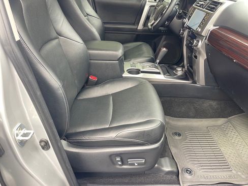 Used 2024 Toyota 4Runner Limited image 19