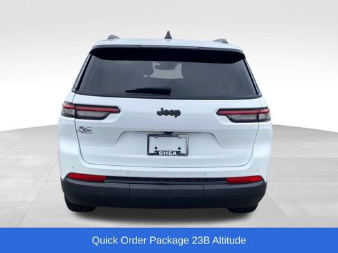 Used 2023 Jeep Grand Cherokee L Laredo RWD image 4