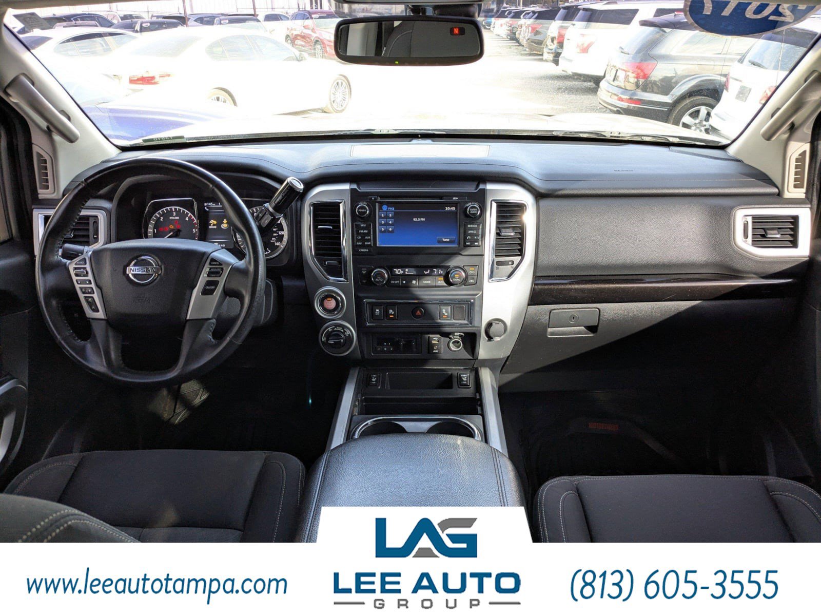 Used 2017 Nissan Titan SV AWD/4WD image 12