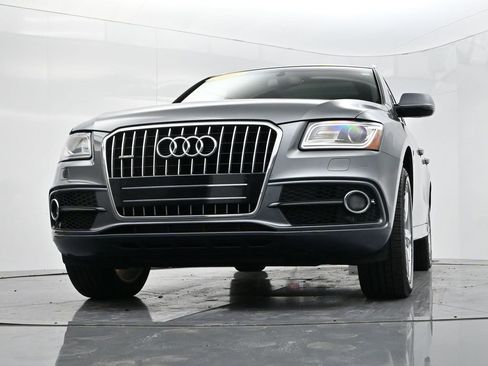 Used 2017 Audi Q5 2.0T Premium Plus w/ Technology Package image 32