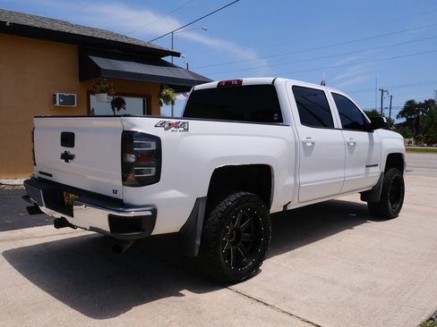 Used 2018 Chevrolet Silverado 1500 LT w/ All Star Edition AWD/4WD image 5