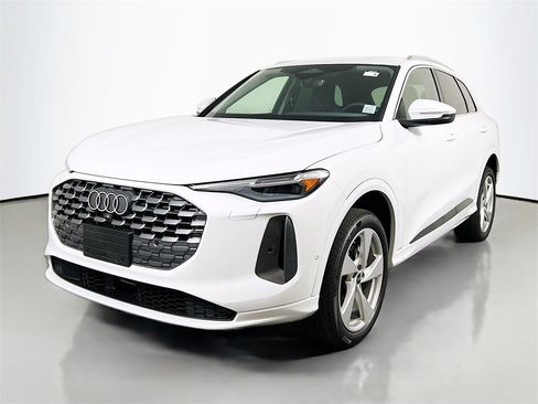 New 2025 Audi Q5 2.0T Premium Plus image 3