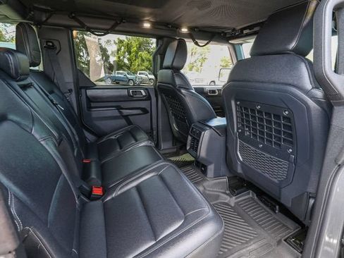 Used 2025 Ford Bronco Badlands AWD/4WD image 24