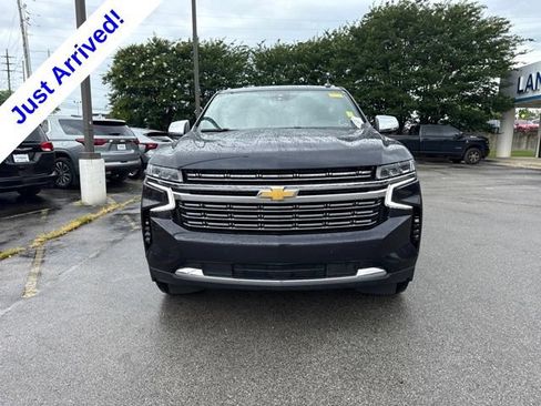Used 2023 Chevrolet Suburban Premier RWD image 8