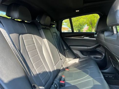 Used 2019 BMW X4 xDrive30i w/ Driving Assistance Package AWD/4WD image 19