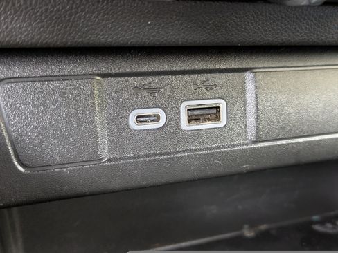 Used 2024 GMC Canyon Elevation w/ Convenience Package image 22