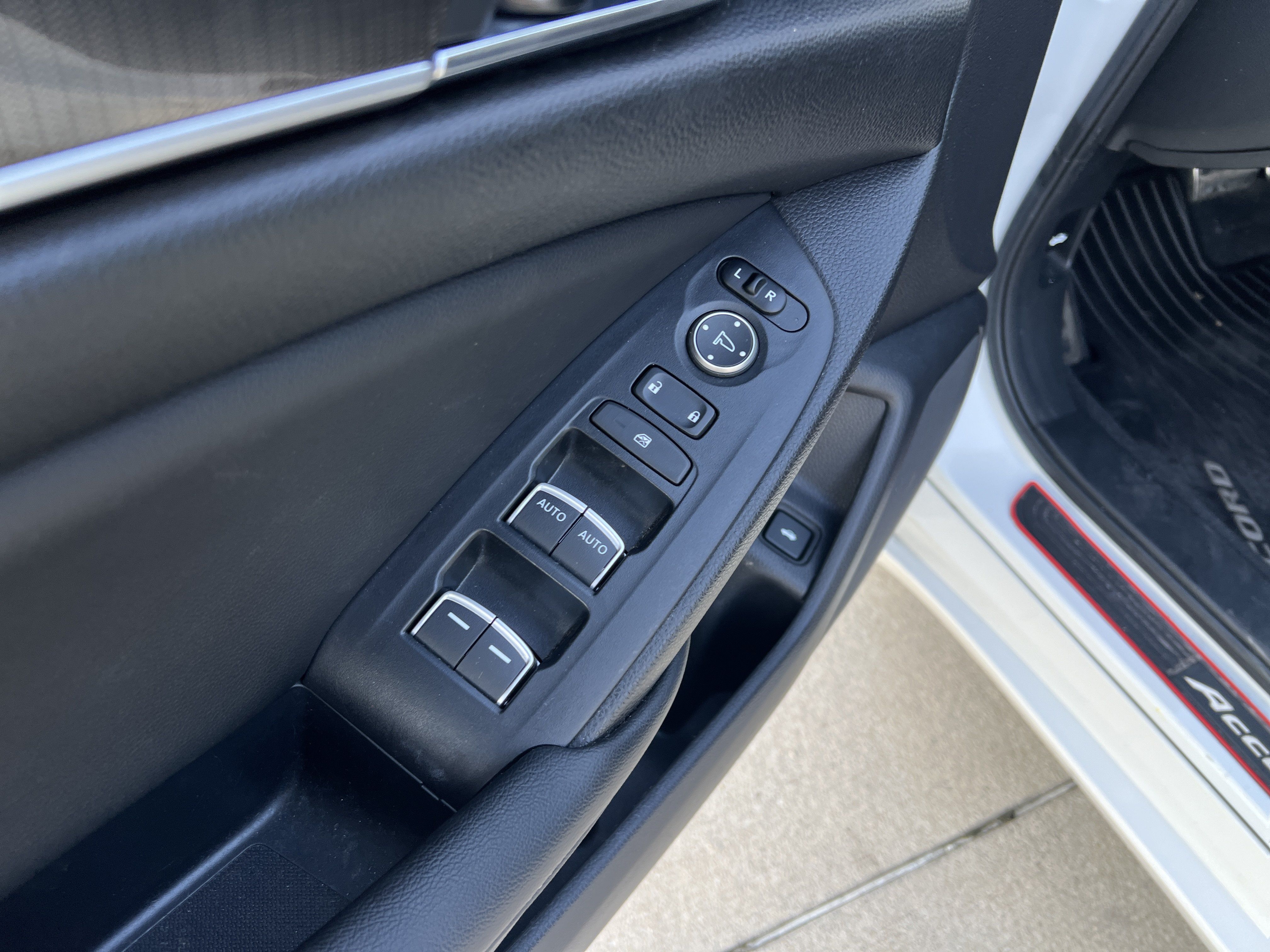 Used 2022 Honda Accord Sport image 13