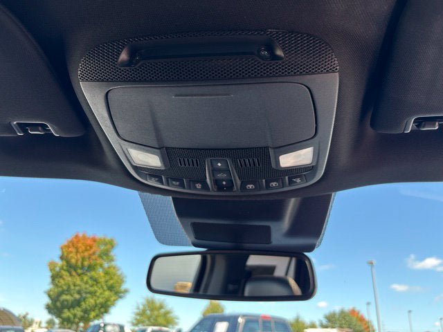 Used 2021 Ford Expedition Max Limited AWD/4WD image 9