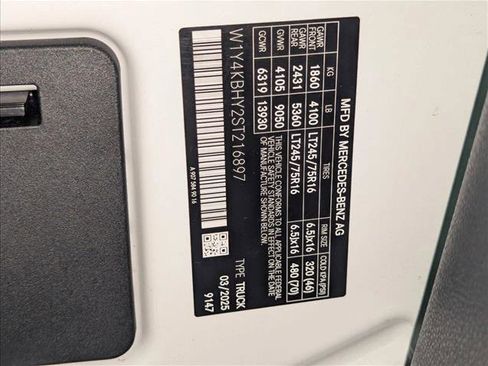 Used 2025 Mercedes-Benz Sprinter 2500 image 22