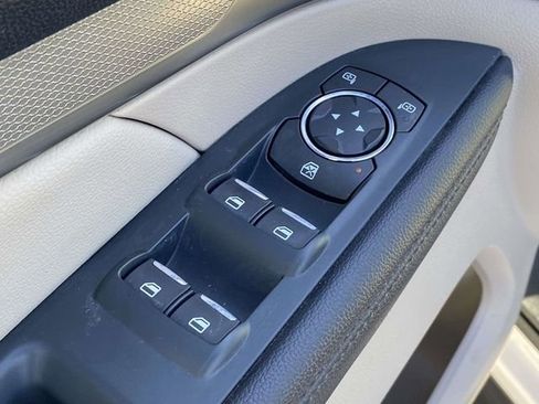 Used 2019 Ford Explorer XLT w/ Equipment Group 202A image 21