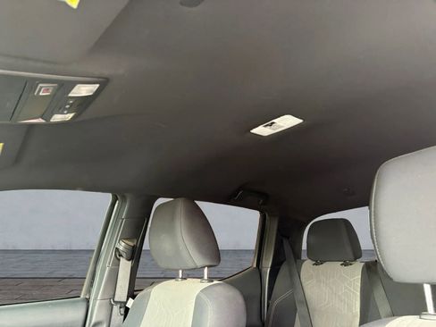 Used 2021 Toyota Tacoma TRD Sport w/ Technology Package image 23