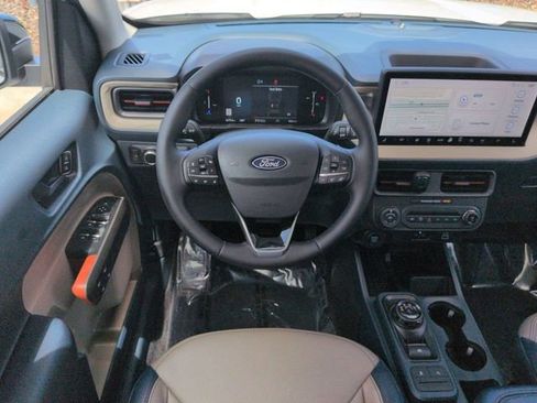 Certified 2025 Ford Maverick Lariat AWD/4WD image 16