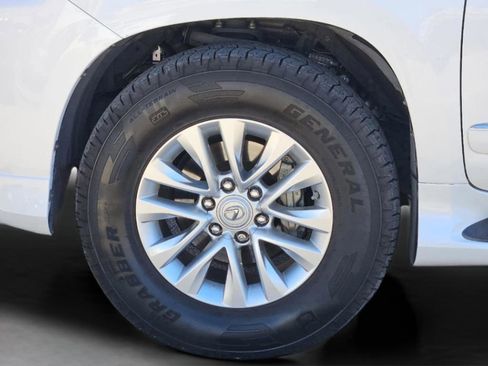 Used 2019 Lexus GX 460 Premium AWD/4WD image 29