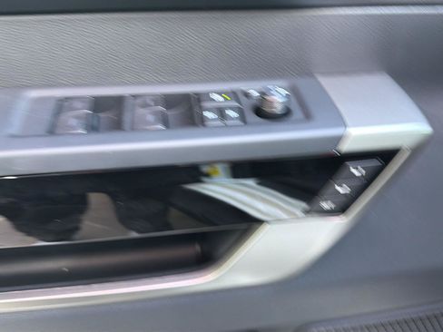 New 2026 Toyota Tundra Limited AWD/4WD image 11