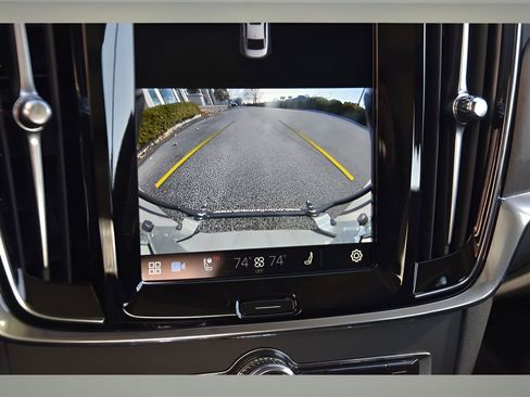 Certified 2024 Volvo S90 T8 Ultimate image 16