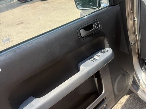 Used 2004 Honda Element EX image 43