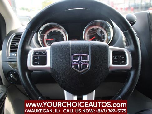 Used 2015 Dodge Grand Caravan SXT w/ UConnect Hands-Free Group image 22