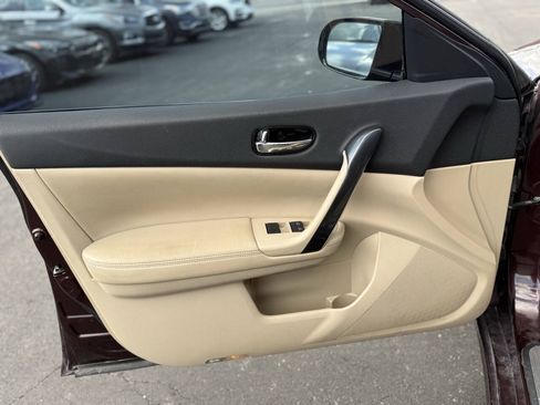 Used 2014 Nissan Maxima 3.5 SV w/ SV Value Package FWD image 11