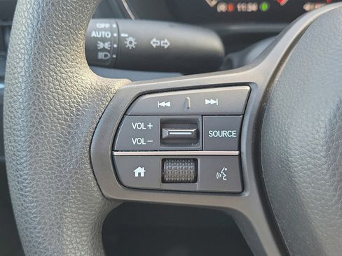 Used 2023 Honda CR-V LX image 18