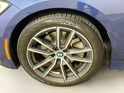 Used 2021 BMW 330i Sedan w/ Convenience Package image 32