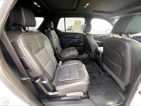 Used 2023 Chevrolet Traverse RS w/ LPO, Floor Liner Package AWD/4WD image 16